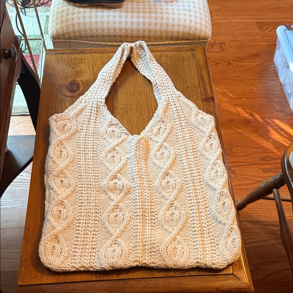Elegant Cream Knit Women's Bag